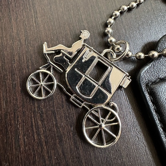 Coach EUC Iconic Silver Carriage & Brown Leather Hangtags - Picture 5 of 9